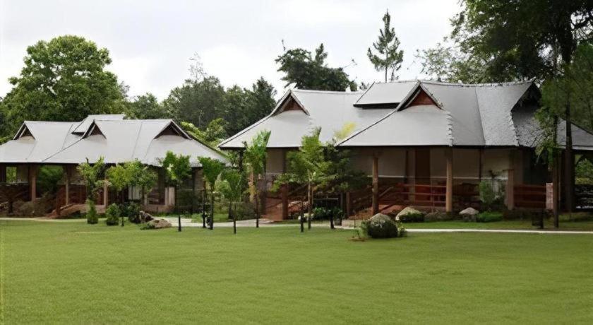 Chiangkham Luang Resort Chiang Dao Eksteriør billede