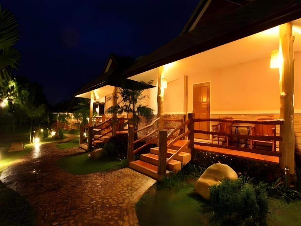 Chiangkham Luang Resort Chiang Dao Eksteriør billede